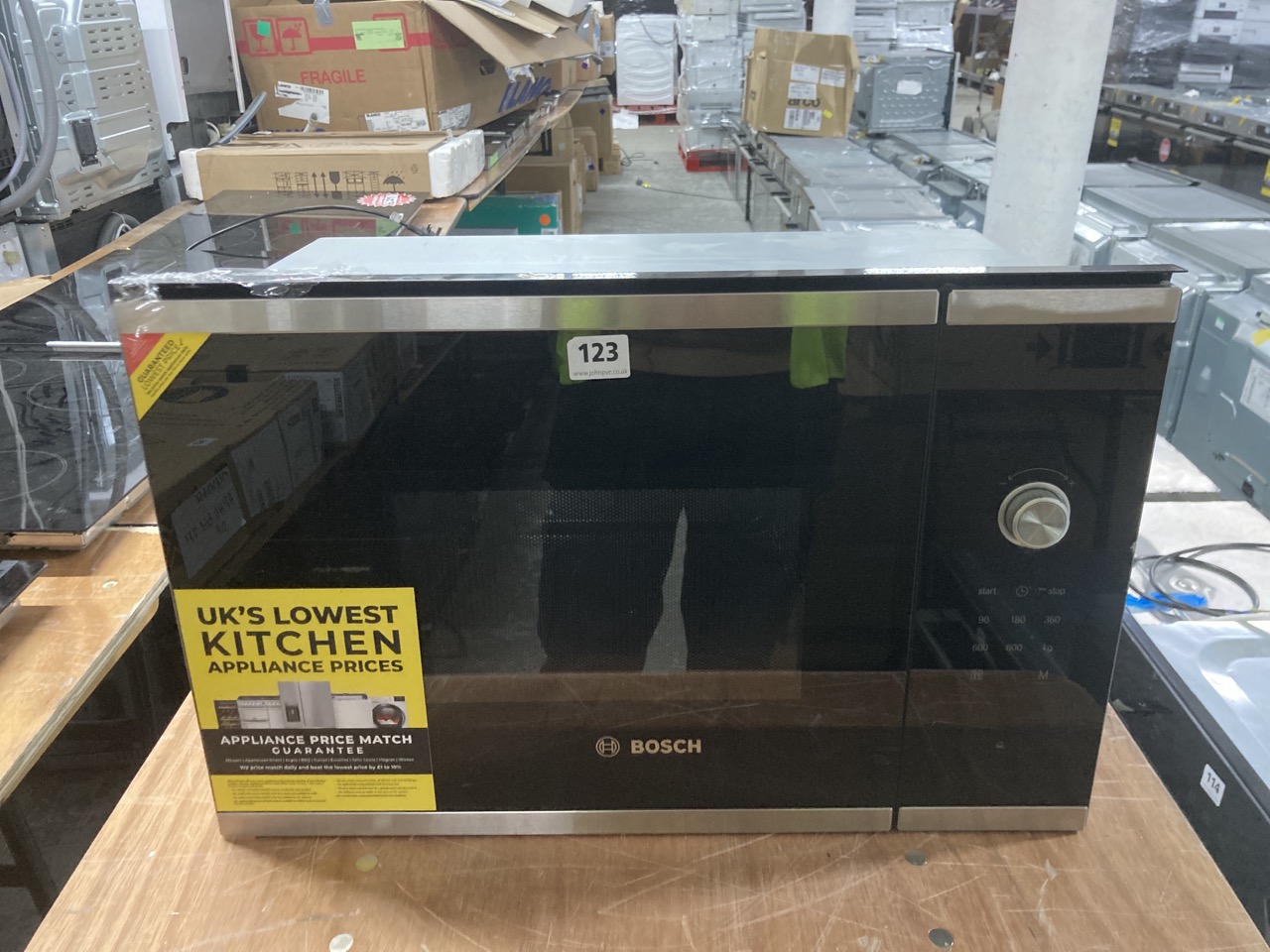 John Pye Auctions BOSCH BUILTIN MICROWAVE MODEL BFL524MS0B