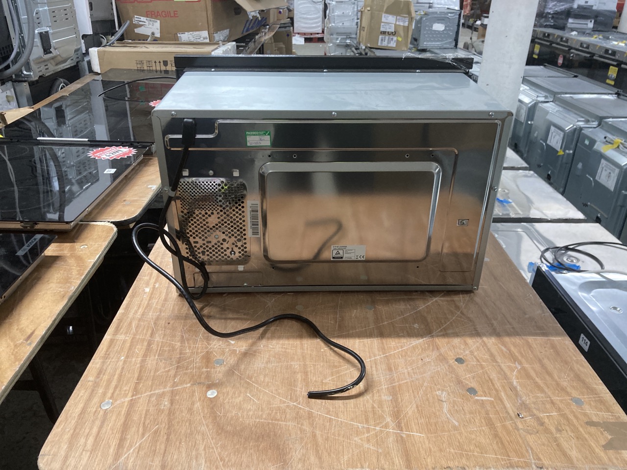 John Pye Auctions BOSCH BUILTIN MICROWAVE MODEL BFL524MS0B