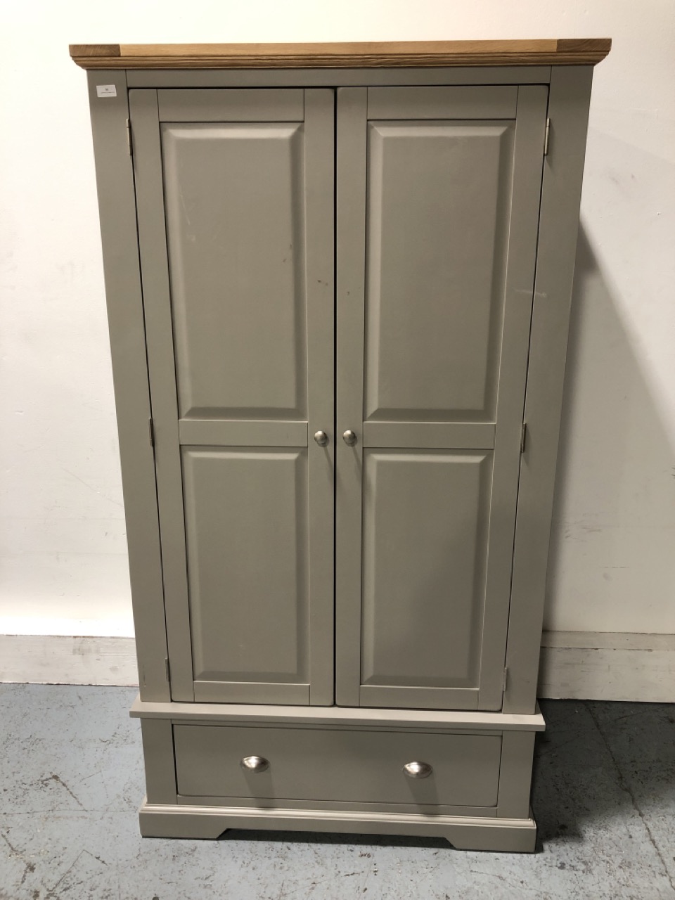 John Pye Auctions OAK FURNITURE LAND ST. IVES NATURAL SOLID OAK