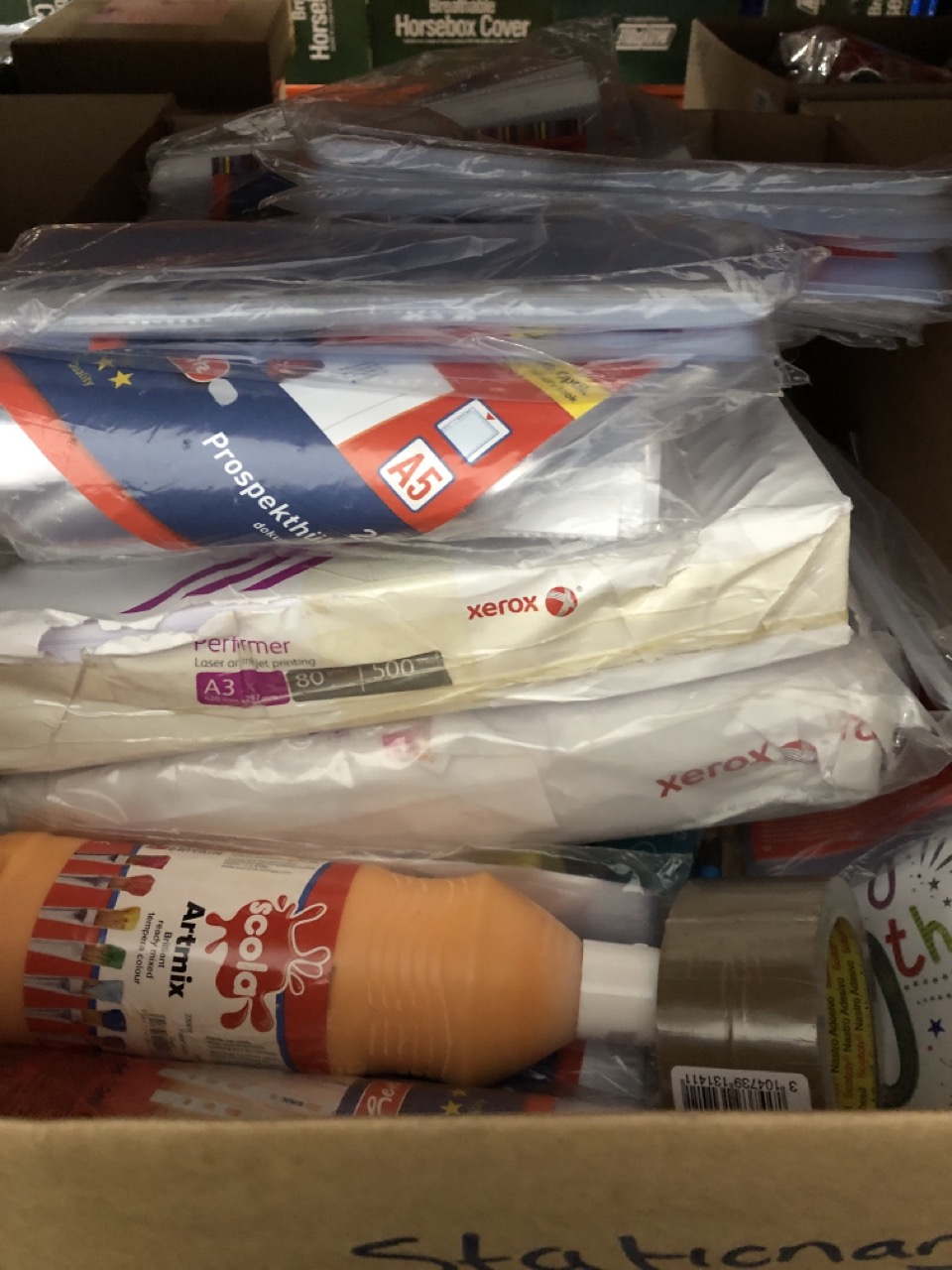 John Pye Auctions QTY OF ITEMS TO INLCUDE BOX OF ASSORTED STATIONARY