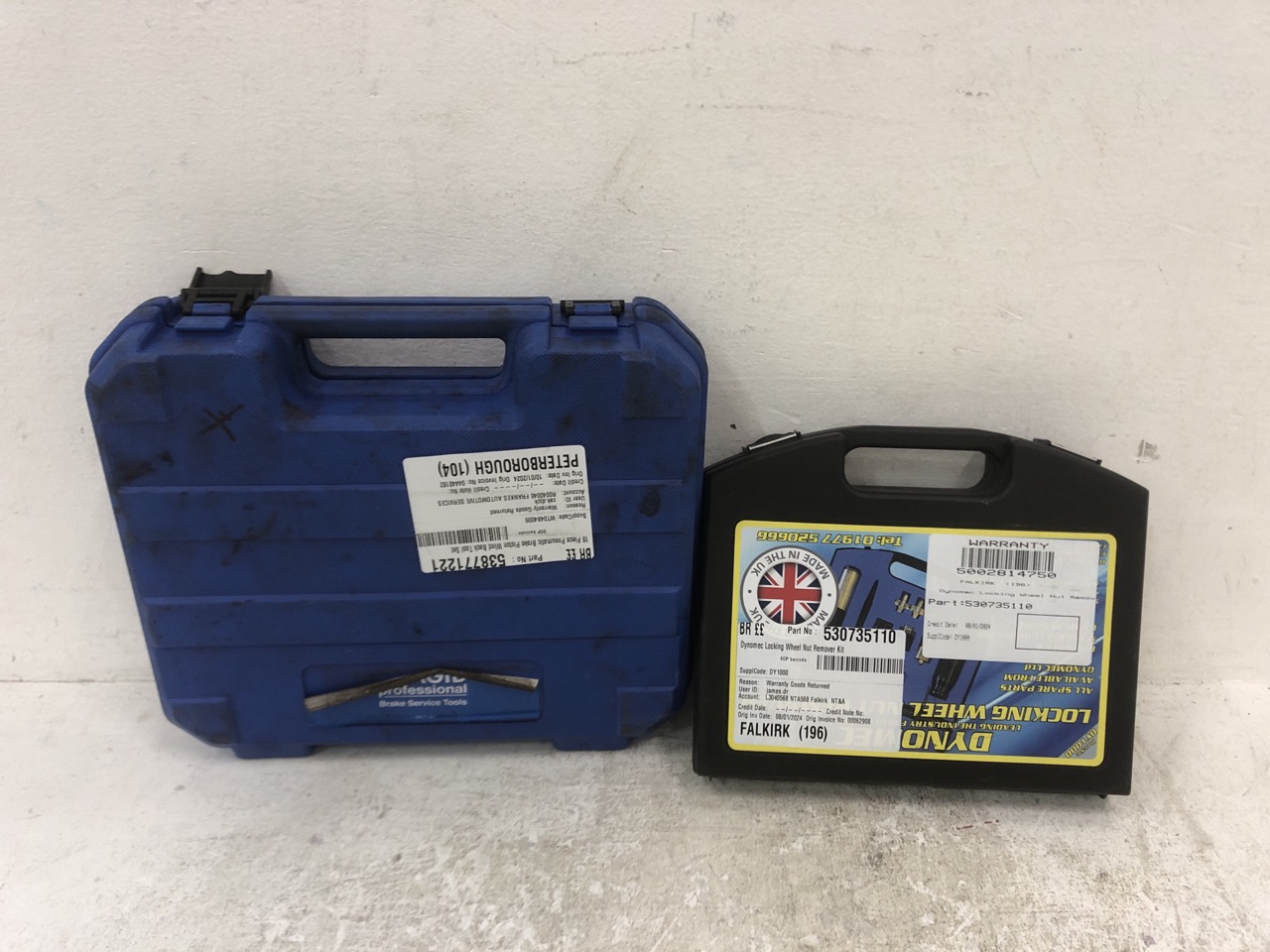 John Pye Auctions 1X PAGID 18 PIECE BRAKE PISTON WIND BACK TOOL SET AND DYNOMEC LOCKING WHEEL