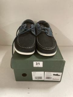 PAIR OF BARBOUR FOOTWEAR WAKE SHOES IN BLUE - SIZE UK 9