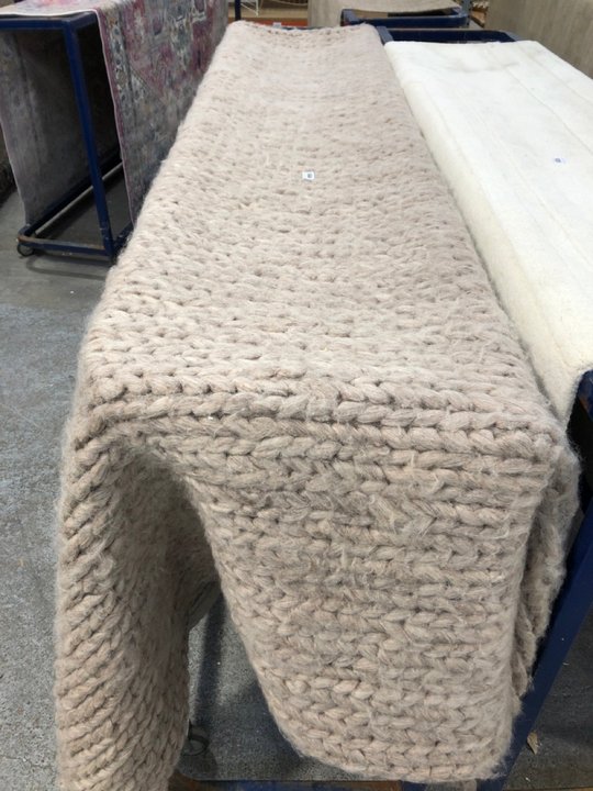 John Pye Auctions LA REDOUTE DIANO WOOL KNIT EFFECT RUG. SIZE