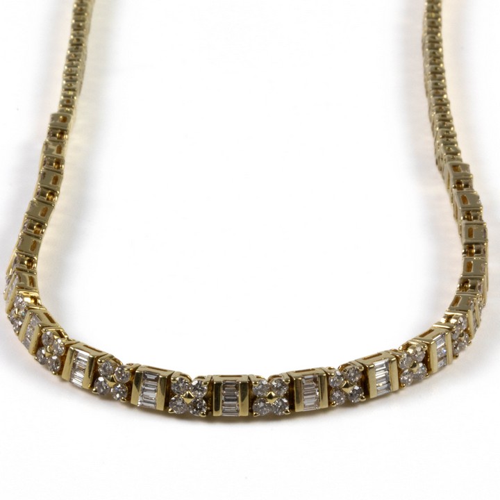 18K Yellow 4.34ct Diamond Necklace, 41cm, 44.8g.  Auction Guide: £3,500-£6,000