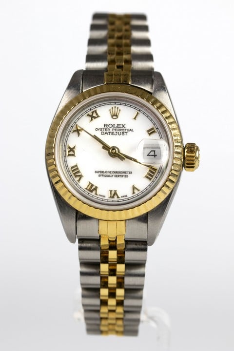 Rolex Lady-Datejust Ref: 69173 Automatic Watch. 26mm Stainless Steel Case with 18ct Yellow Gold Fixed Fluted Bezel, White Dial and Stainless Steel & 18ct Yellow Gold Jubilee Bracelet. Age: 1989. No b