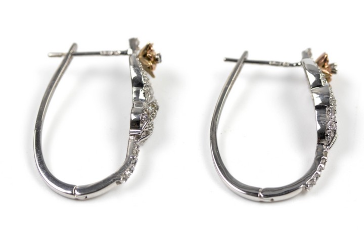 9K White and Rose Clear Stone Pavé Oval Hoop Earrings with Flower, 3cm, 7.6g.  Auction Guide: £150-£200