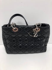 DIOR, SOFT SHOPPING TOTE BLACK CANNAGE LAMBSKIN LEATHER BAGS WITH INTERLACED CHAIN WITH BLACK LEATHER. ITEM TO INCLUDE  WITH AN ESTIMATED SIZE OF 30*20*11CM (ITEM INCLUDES A CERTIFICATE OF AUTHENTICI