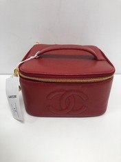CHANEL, TIMELESS VANITY CASE RED CAVIAR LEATHER HANDBAG WITH RED LEATHER. ITEM TO INCLUDE STICKER, CARD WITH AN ESTIMATED SIZE OF 16*9*16CM (ITEM INCLUDES A CERTIFICATE OF AUTHENTICITY) AAV1130