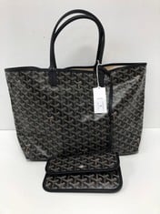 GOYARD, SAINT LOUIS BLACK GOYARDINE COATED CANVAS SHOULDER BAG WITH BLACK LEATHER. ITEM TO INCLUDE POUCH WITH AN ESTIMATED SIZE OF 33.5*24*14CM (ITEM INCLUDES A CERTIFICATE OF AUTHENTICITY) AAY2814