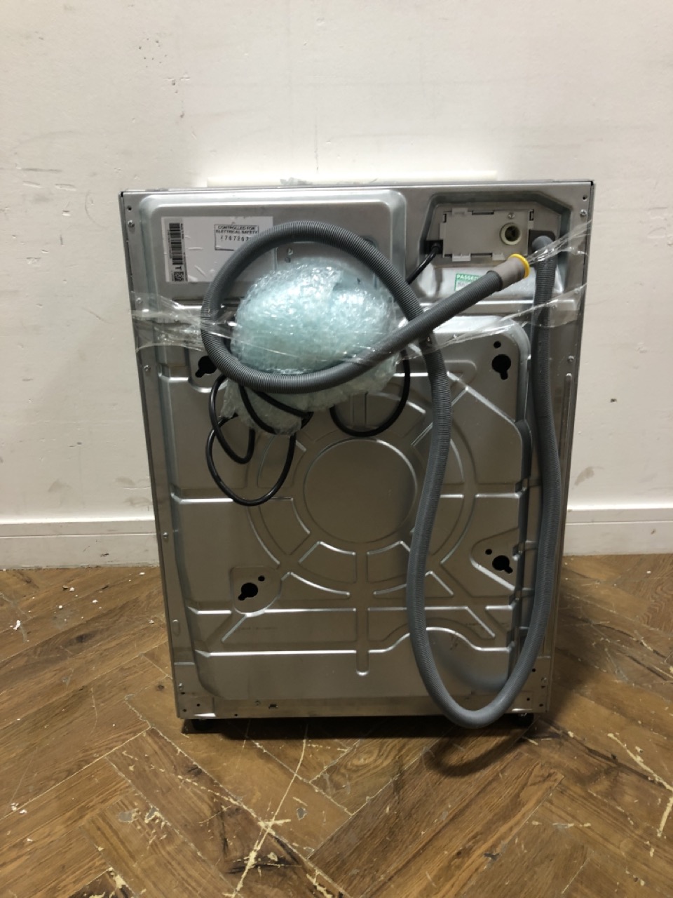 John Pye Auctions BOSCH INTEGRATED WASHING MACHINE WKD28352 RRP £999