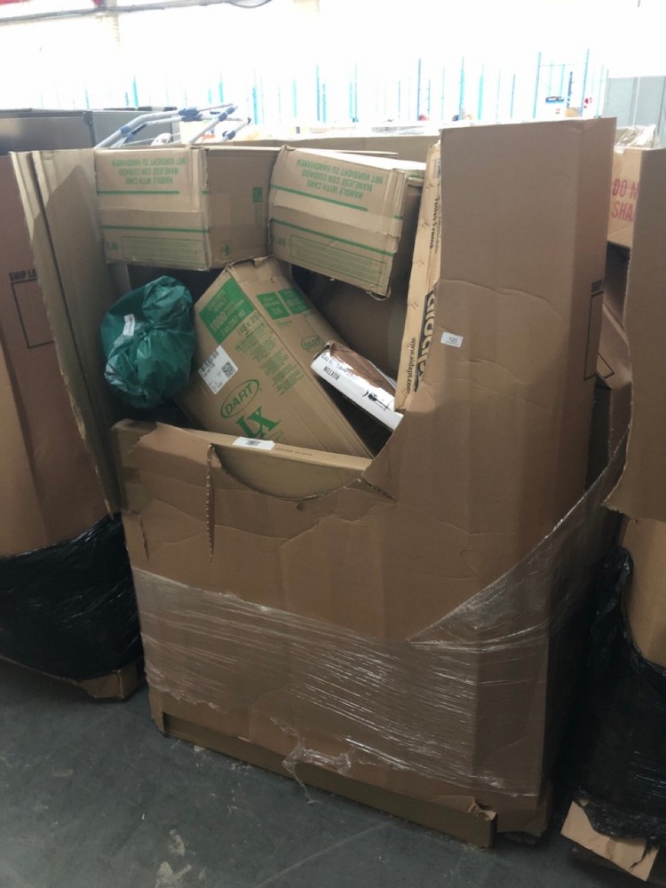 John Pye Auctions PALLET OF ASSORTED ITEMS TO INCLUDE AIDAPT ASHFORD