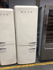 SMEG 70/30 FRIDGE FREEZER CREAM FAB38RWH5 - RRP £2149(COLLECTION OR OPTIONAL DELIVERY)