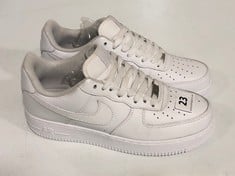 NIKE AIR FORCE 1 TRAINERS WHITE SIZE 7 RRP- £115