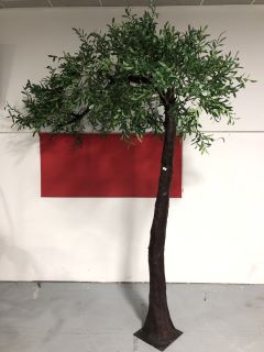 LARGE ARTIFICIAL ARCHED TREE