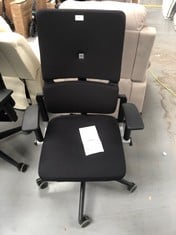 BLACK STEELCASE DESK CHAIR WITH HEADREST AND MOVABLE ARMREST.