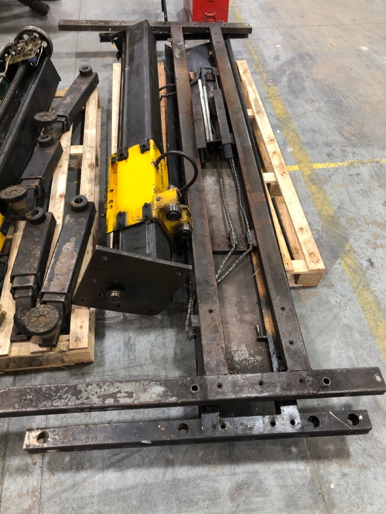 John Pye Auctions 4 X PALLETS OF ASSORTED ITEMS TO INCLUDE WERTHER