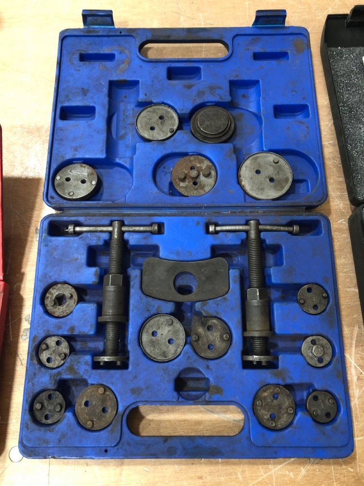 John Pye Auctions BLUE POINT BRAKE CALIPER REWIND TOOL KIT
