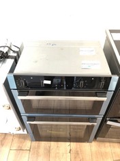 NEFF BUILT IN ELECTRIC OVEN N50  U2ACM7HHOB RRP £1599: LOCATION - BOOTH(COLLECTION OR OPTIONAL DELIVERY AVAILABLE)
