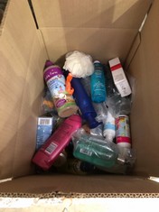 QTY OF ASSORTED BEAUTY ITEMS TO INCLUDE SANCTUARY SPA BODY WASH 75ML  - COLLECTION ONLY - LOCATION A RACK