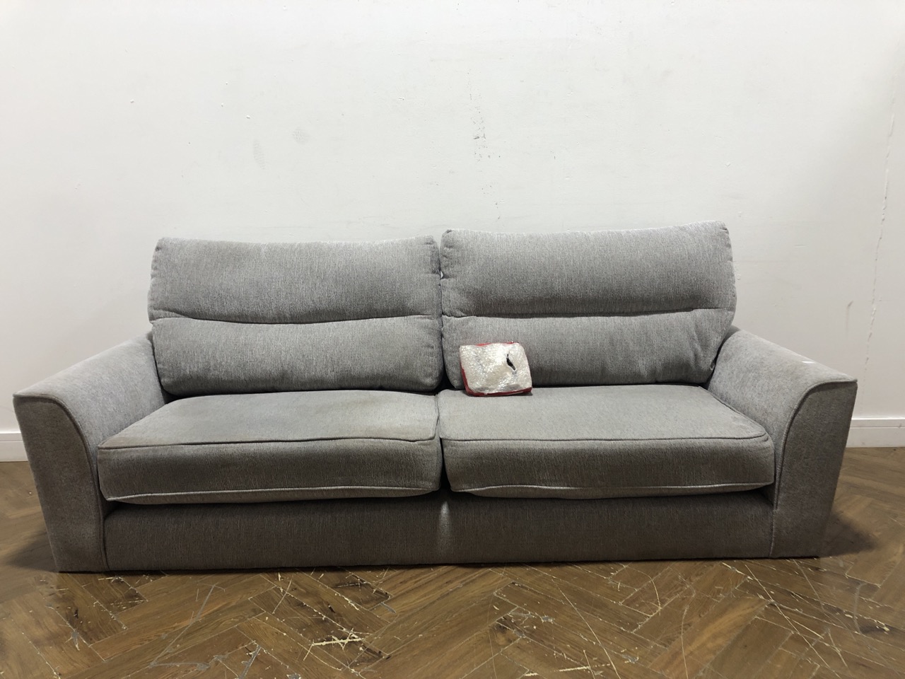 John Pye Auctions OAK FURNITURELAND JENSEN 4 SEATER SOFA SILVER