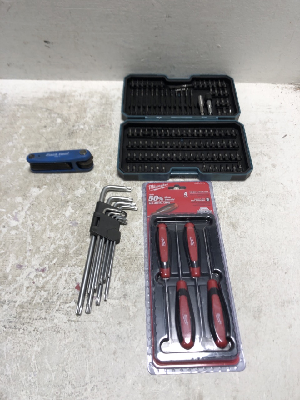 John Pye Auctions 1 X BOX OF ASSORTED BIKE TOOLS TO INCLUDE ERBAUER 1