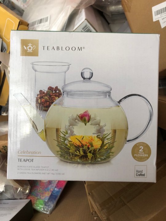 John Pye Auctions PALLET OF ASSORTED ITEMS TO INCLUDE TEABLOOM TEAPOT