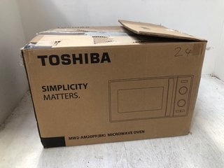 TOSHIBA MICROWAVE OVEN IN BLACK: LOCATION - AR5