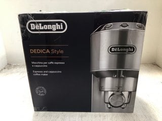 DELONGHI DEDICA STYLE ESPRESSO AND CAPPUCCINO MAKER - RRP: £179.00: LOCATION - AR7