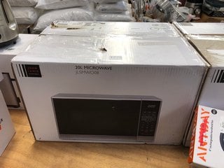 JOHN LEWIS & PARTNERS JLSMWO08 20L MICROWAVE IN SILVER: LOCATION - BT