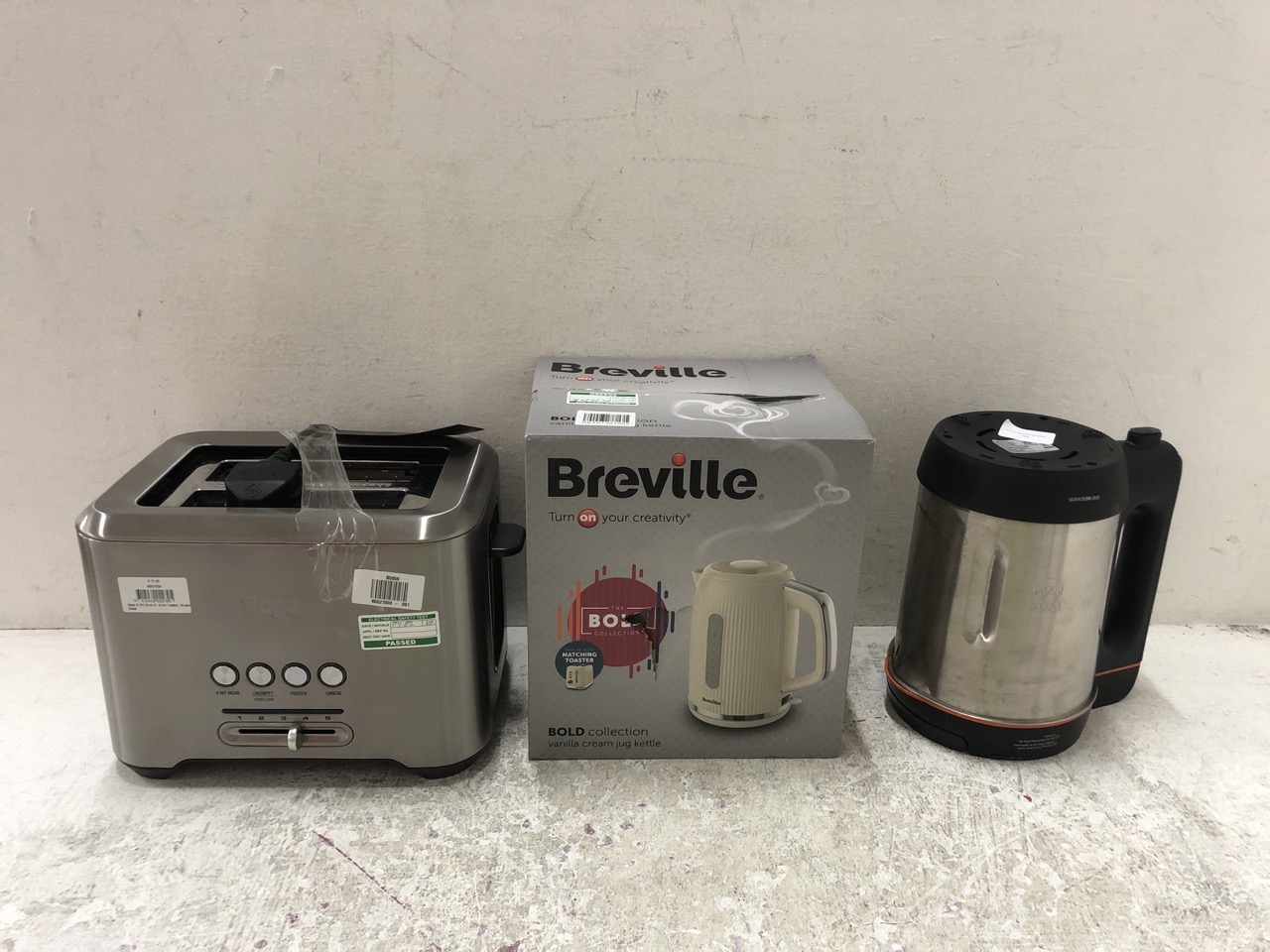 John Pye Auctions 1X MORPHY RICHARDS SOUP MAKER COMPACT 1X BREVILLE