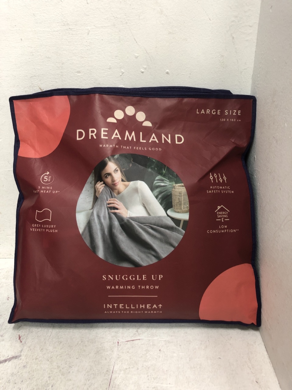 John Pye Auctions 1X DREAMLAND SNUGGLE UP WARMING THROW LARGE SIZE 1X DREAMLAND SNOWED IN