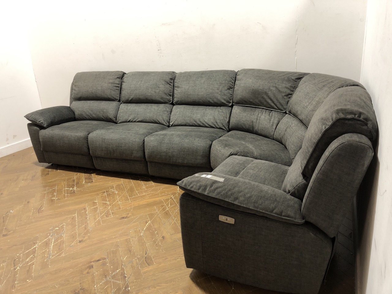 John Pye Auctions OAK FURNITURE LAND GOODWOOD CORNER SOFA ELECTRIC