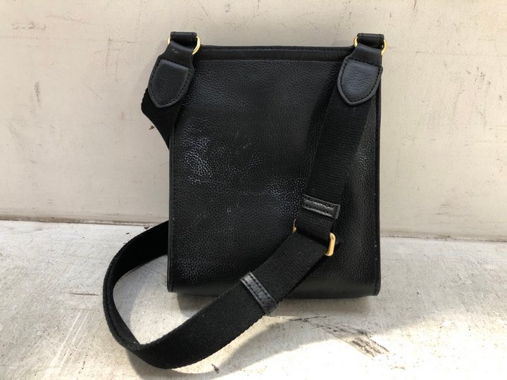 John Pye Auctions MULBERRY WOMENS SMALL ANTONY GRAINEDLEATHER MESSENGER BAG IN BLACK RRP £