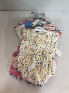 QTY OF ASSORTED KIDS CLOTHES (INC AGE 12 - 18 MONTHS)