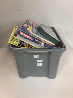 A LARGE COLLECTION OF VINTAGE GAMES AND SKETCH PADS ETC