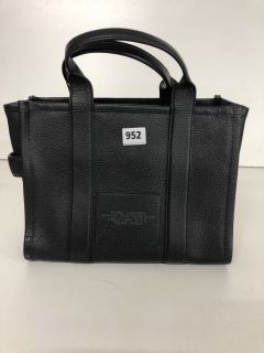 MARC JACOBS BLACK LEATHER TOTE BAG