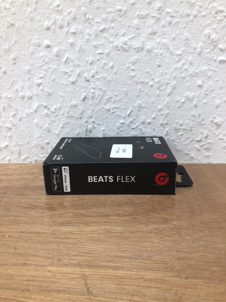 John Pye Auctions BEATS FLEX EARPHONES (ORIGINAL RRP £56) IN BLACK MODEL NO MYMC2ZM/A