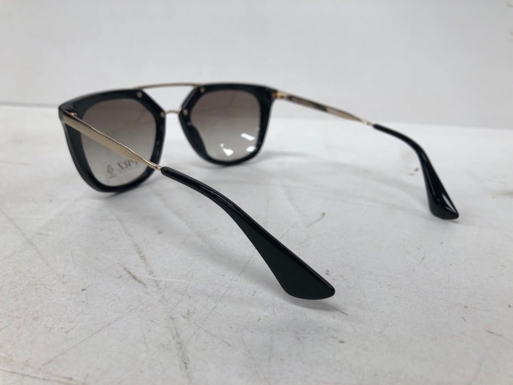 prada spr 13q