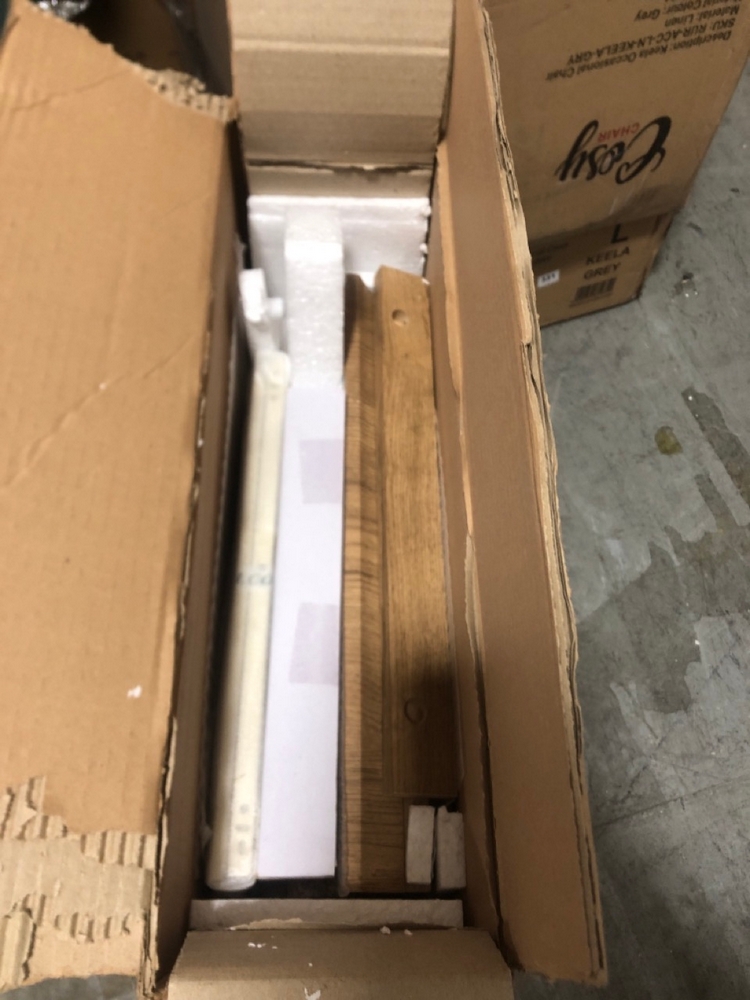 John Pye Auctions WILTSHIRE LAMP TABLE IN OAK (COLLECTION OR OPTIONAL