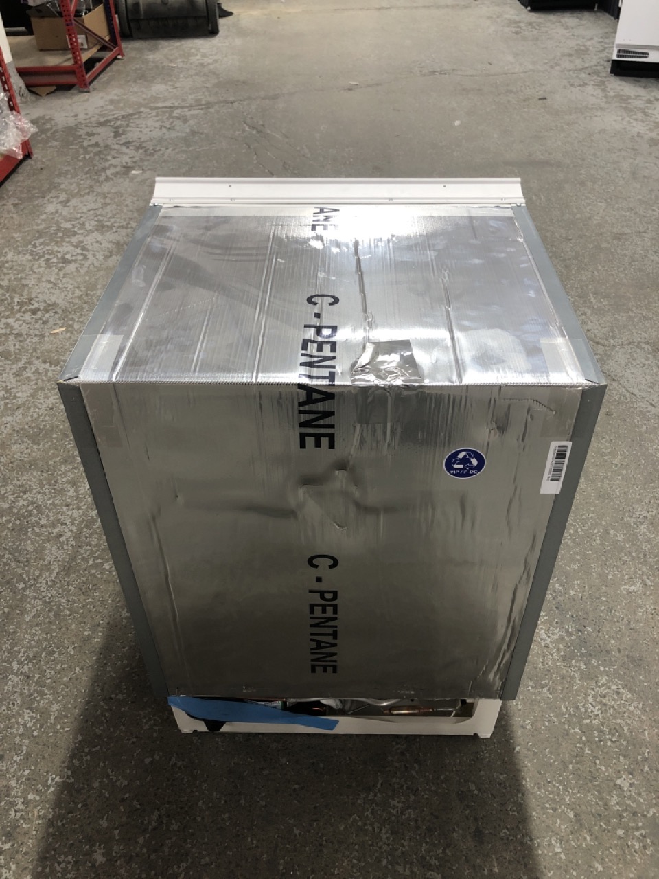 John Pye Auctions HOTPOINT INTEGRATED UNDERCOUNTER FRIDGE MODEL HL