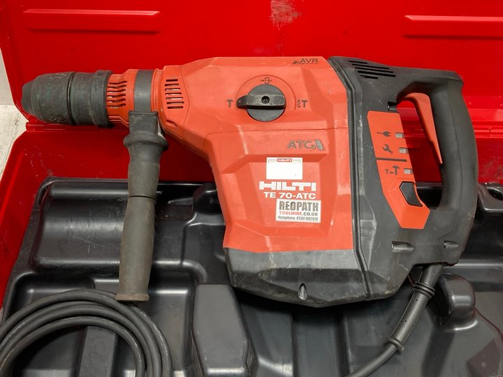 John Pye Auctions HILTI ROTARY HAMMER TE 70ATC/AVR RRP £2,370.00 LOCATION A2