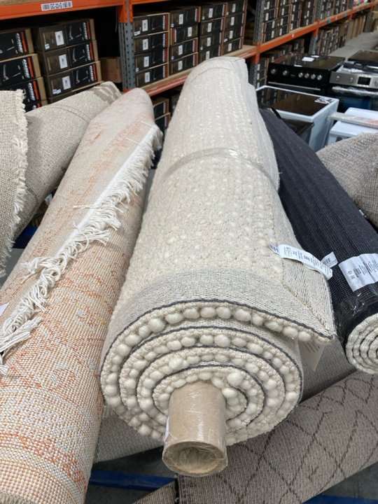 John Pye Auctions LA REDOUTE DIANO WOOL KNIT EFFECT RUG IN ECRU