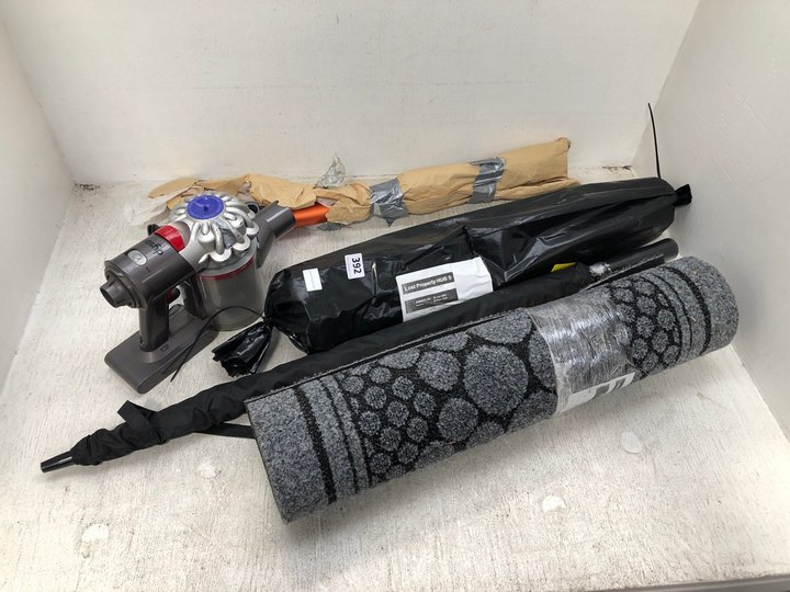 John Pye Auctions QTY OF ASSORTED ITEMS TO INCLUDE DYSON HANDHELD