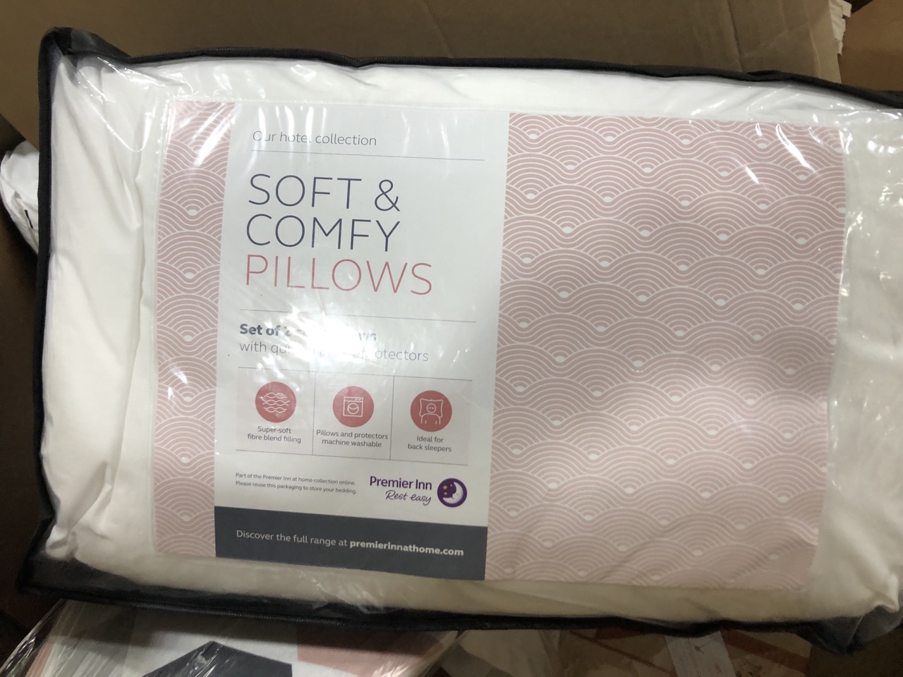 John Pye Auctions 1 X PALLET OF ITEMS TO INCLUDE IRONING BOARD AND