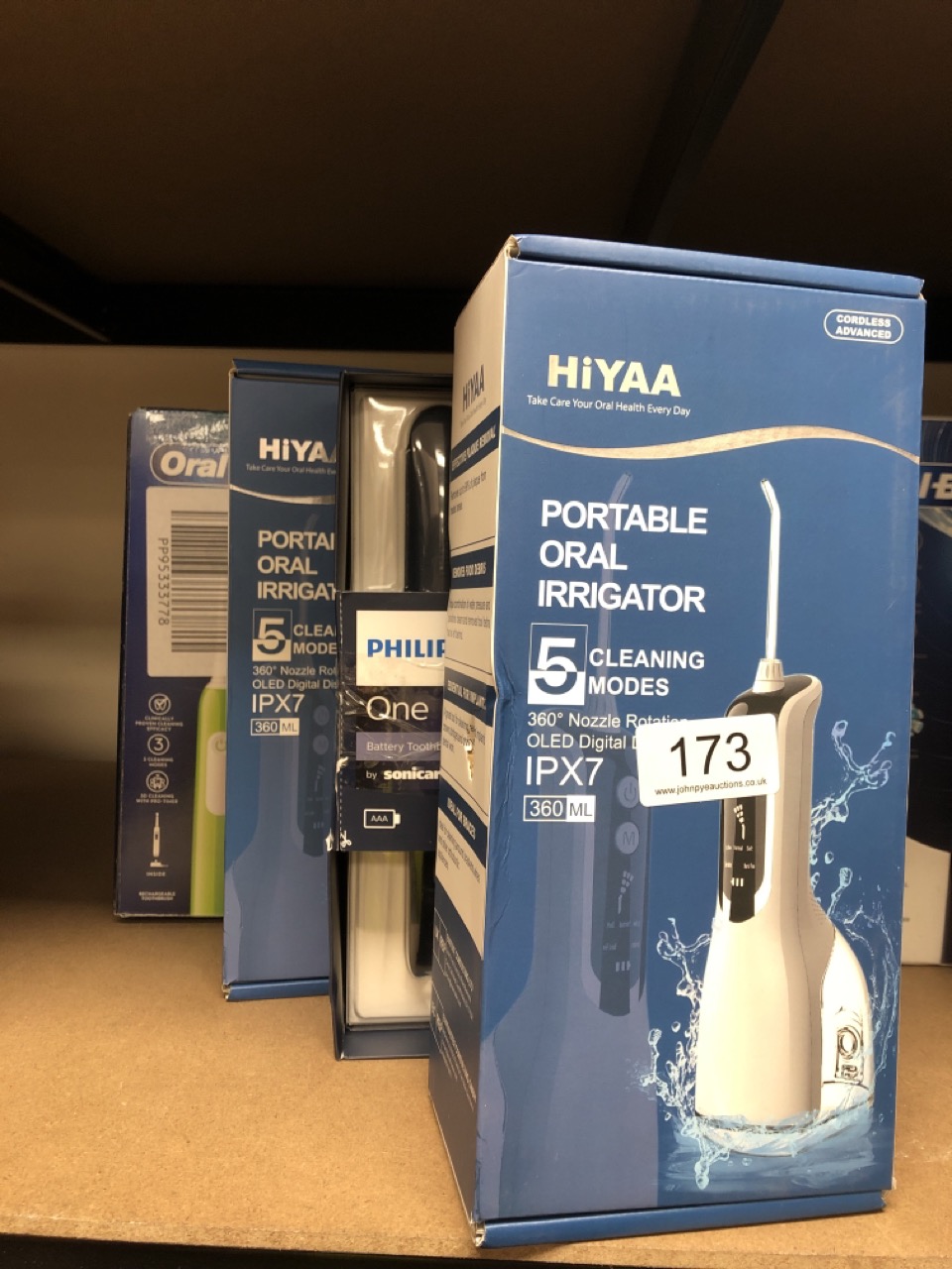 John Pye Auctions QTY OF ITEMS TO INCLUDE PHILIPS ONE BATTERY