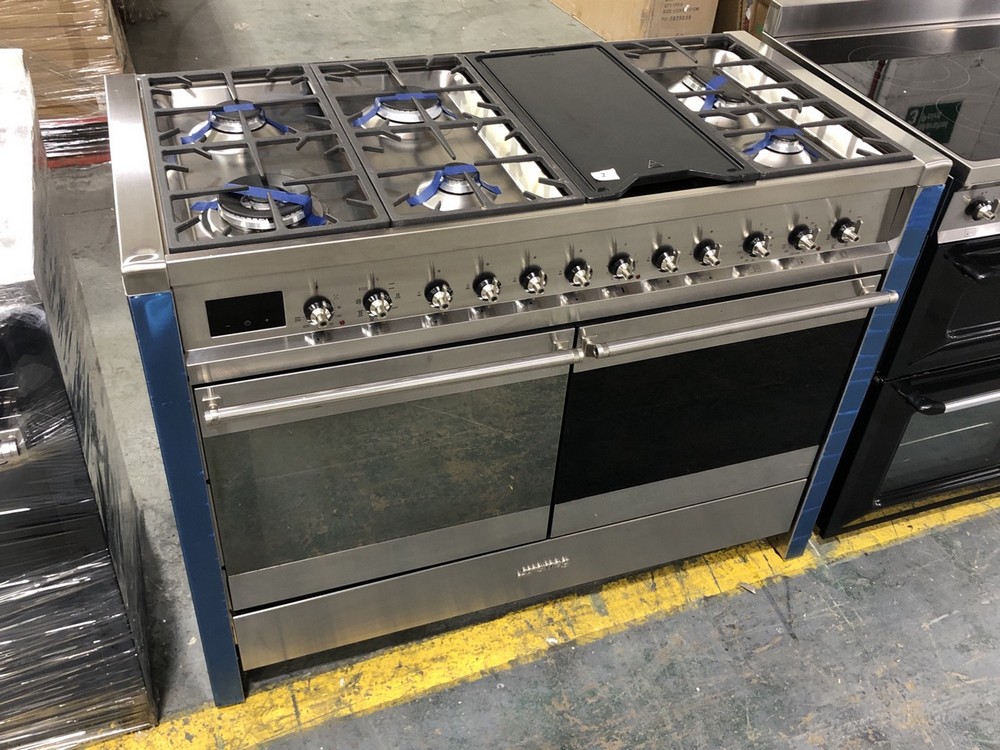 John Pye Auctions SMEG OPERA 120CM DUAL FUEL RANGE COOKER IN