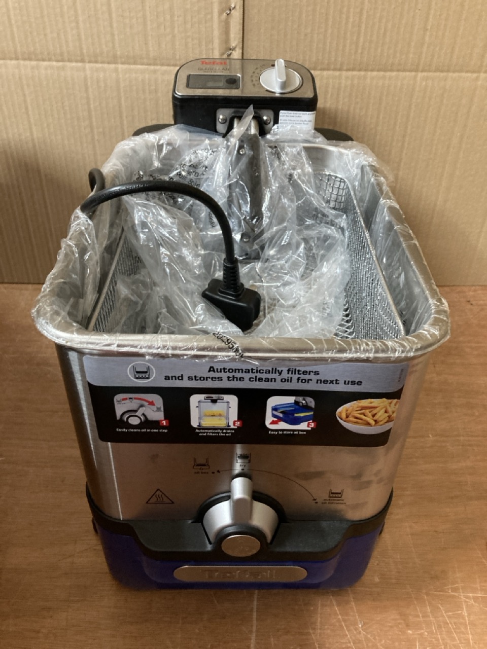 John Pye Auctions TEFAL OLEOCLEAN PRO DEEP FAT FRYER