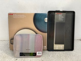 3 X ASSORTED JOHN LEWIS & PARTNERS KITCHEN ITEMS TO INCLUDE 31CM CAST IRON CASSEROLE DISH: LOCATION - D16