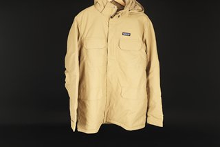 PATAGONIA ISTHMUS CLASSIC PARKA COAT IN TAN - SIZE LARGE - RRP £239: LOCATION - BOOTH