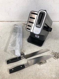 NINJA FOODI STAY SHARP KNIFE BLOCK WITH INTEGRATED KNIFE SHARPENER - RRP £169.99 (PLEASE NOTE: 18+YEARS ONLY. ID MAY BE REQUIRED): LOCATION - WA3